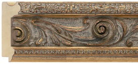 Gold Spoon Frame moulding: close-up of the finish and side profile