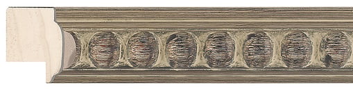 Silver Cushion Frame moulding: close-up of the finish and side profile