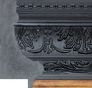 Black Reverse Frame moulding: close-up of the finish and side profile